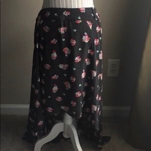 Floral skirt. Great condition!